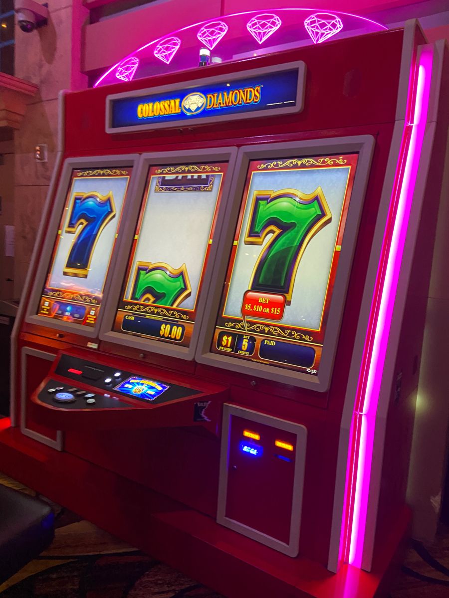Slots 777 کیسینو میں سلاٹ کھیلنا شروع کریں۔